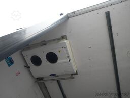 LAMBERET 3 Axle frigo trailer with CARRIER VECTOR 1950 M...