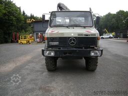 MERCEDES-BENZ Unimog U1250 mit Kran MKG 105
