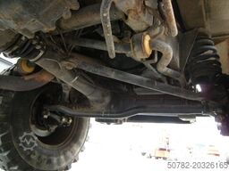 MERCEDES-BENZ Unimog U1250 mit Kran MKG 105