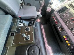 MAN L90 18.284 4x4 LOF Kipper/Kran/47 tkm/HA gelenkt