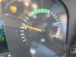 MERCEDES-BENZ Tourismo 52 Sitze EURO 6