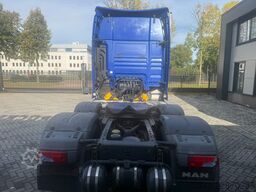 MAN TGX | Lifting axle | Steering axles | Retarder ...
