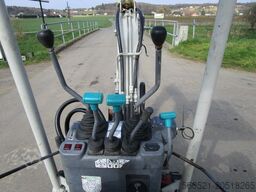 Takeuchi TB 108 - mechan. Schnellwechsler MARTIN + 2 Löffel