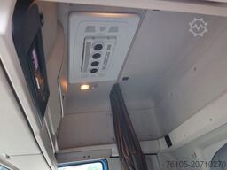 DAF CF 410 Bakwagen + Onderschuif klep