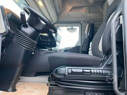 FORD F-Max 500 / 4x2 / Retarder / Navi / 1. Hand