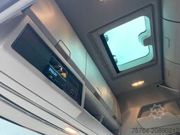 FORD F-Max 500 / 4x2 / Retarder / Navi / 1. Hand