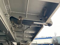 MERCEDES-BENZ 3351 Arocs/ABNEHMBARER Kran/Kipper/Bordmatik/6x6