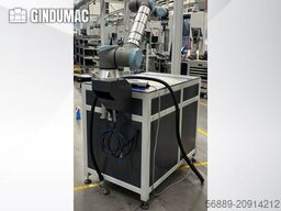 Universal Robots UR10e cell