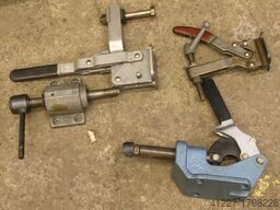 Niederberger mit Ersatzteilen für Werkzeugbau