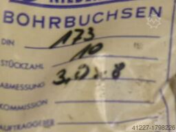 Niederberger mit Ersatzteilen für Werkzeugbau