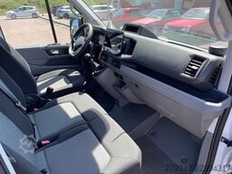 VW Crafter Kasten 35 L4H3 AHK RFK äden