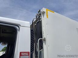 RENAULT D26 WIDE 320 - 6X2 - E6 - FAUN