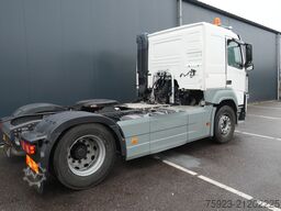 Volvo FM 370 ADR tractor unit