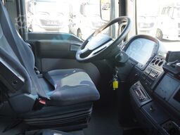 MAN TGA 41.530 – 8x4 push & pull heavy-duty truck, ...