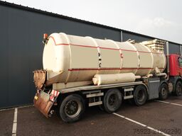 Scania P 380 – 10x4 blow and suck truck