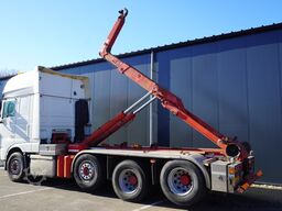 DAF XF 460 – 8x2 hooklift truck