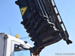 Mercedes-Benz Atego 1823 +Hooklift + MKG crane - 6x hydraulic