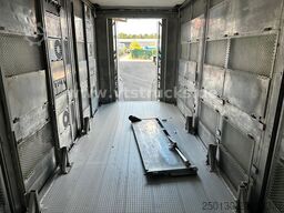  Cuppers LVA 09-16 AL 3-Stock Viehanhänger,