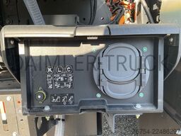 FUSO Mitsubishi eCanter 7C18 M-Bat Kühlkoffer LBW