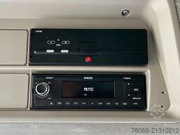 Iveco T-Way AT720T47WTH Tractor Head (23 units)