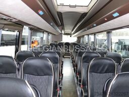 Iveco Magelys / 12.8m / Lift / Full Option