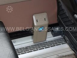 Iveco Magelys / 12.8m / Lift / Full Option