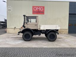 Mercedes-Benz Unimog 407