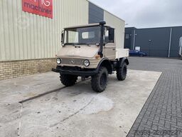 Mercedes-Benz Unimog 407