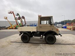 Mercedes-Benz Unimog 407