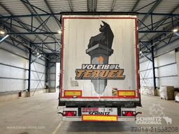 Schmitz Cargobull Curtainsider Mega