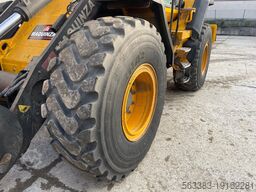 JCB 427 HTS5