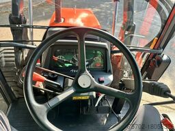 Kubota ME5700 Allrad mit Industriefrontlader