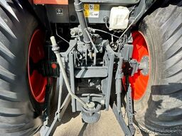 Kubota ME5700 Allrad mit Industriefrontlader