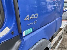 VOLVO FH-440 8x4 Lift+Lenk HIAB Multilift Blat