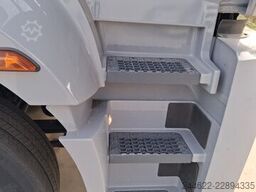 Ford F-Line 6x2 containerhaak
