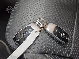 MERCEDES-BENZ E 300 de 4Matic AVANTGARDE HeadUP KEYLESS-GO