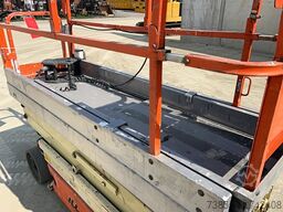 JLG 2030 Es (8m)