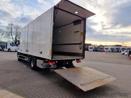 MAN TGM 18.340 4x2 - Sleepercab - Box with sidedoor...