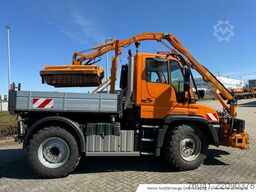 Mercedes-Benz Unimog U 318