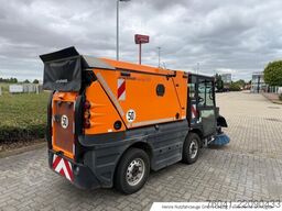 Aebi Kompaktkehrmaschine Swingo 200