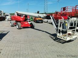 JLG M600JP