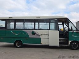 Mercedes-Benz Vario 614 (BELGIAN BUS / 34 SEATS / MANUAL PUMP...
