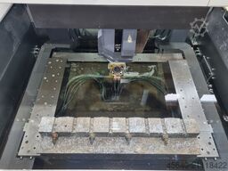 Mitsubishi MV 2400 S