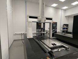 Mitutoyo CRYSTA Apex 122010 mit REVO-2 System