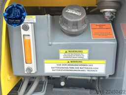 Combilift C4000ET TRIPLEX 6350 WIDE FORK POSITIONE