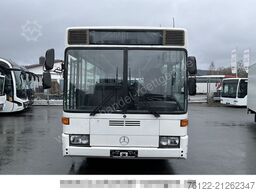 MERCEDES-BENZ O 407