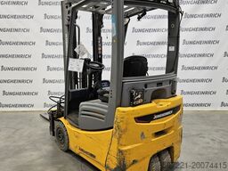 Jungheinrich EFG 213 Lithium ZVG+ Seitenschieber und Vorschubgabel