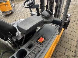 Jungheinrich EFG 213 Lithium ZVG+ Seitenschieber und Vorschubgabel