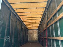 SCHMITZ CARGOBULL SCB*S3T MegaTrailer Curtainsider Edscha