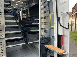 VOLKSWAGEN CRAFTER REGALS. STANDHZG. ZUSATZHEIZUNG NAVI PDC